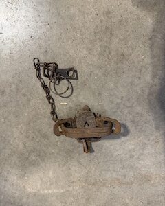 USED # 2 VICTOR (1 X TRAP)